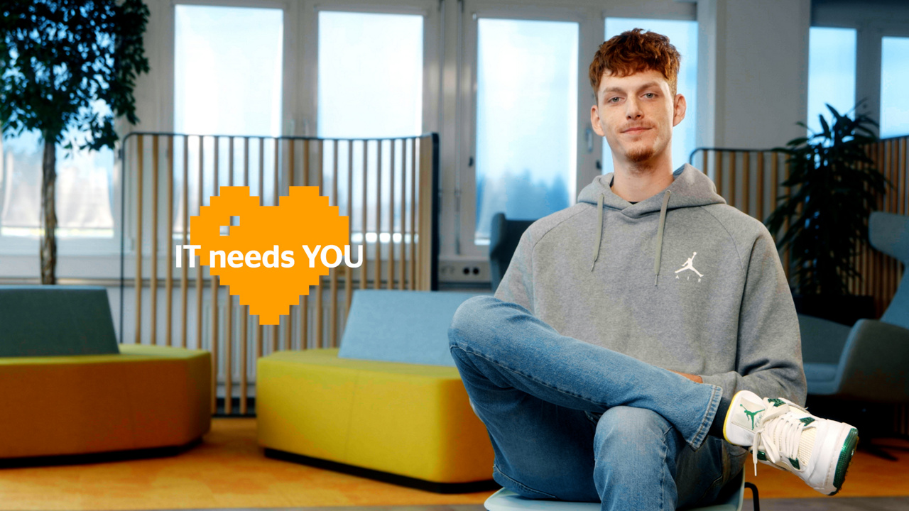 Shooted for the IT Needs You Campaign by HR Communications GER, Nov 2022 

Attention: Requests for further use must me made to protagonists and approved by them! 
In addition, notice must go to the protagonist before publications in order to enable a contradiction!